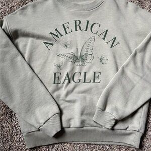 American Eagle Green Sweatshirt